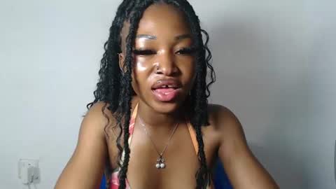 sexy_bluey247 online show from June 11, 2:53 am