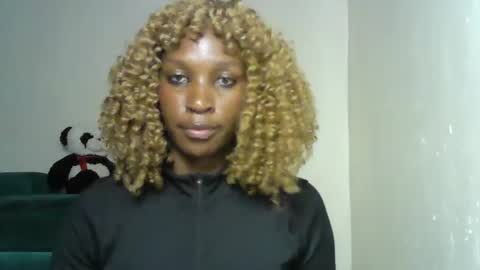 Snapshot of sexy_chocoy01 chatting on October 24, 5:14 pm sexy_chocoy01 online show from October 24, 5:14 pm