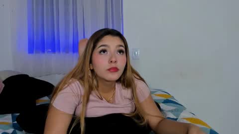 sexy_couple_xx1 online show from October 10, 4:18 am