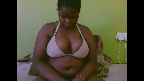 sexy_divana online show from February 18, 5:09 am