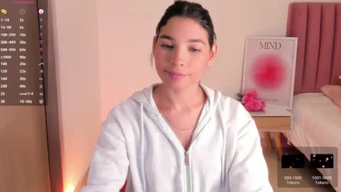 Snapshot of sexy_dreams19 chatting on February 12, 2:56 am My name is Keyty H. Welcome online show from February 12, 2:56 am