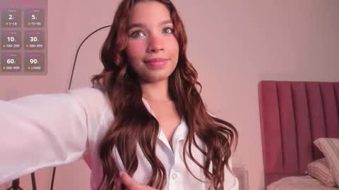 Snapshot of sexy_dreams19 chatting on October 6, 3:35 am My name is Keyty H. Welcome online show from October 6, 3:35 am