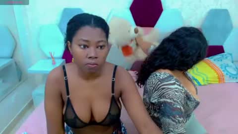 sexy_duo_girl online show from June 14, 3:30 am