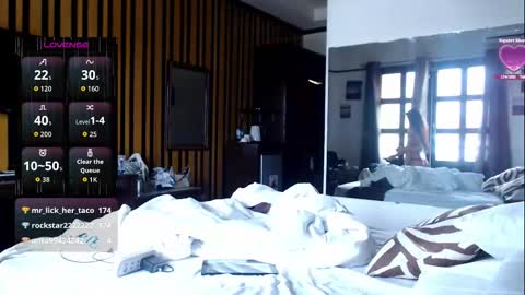 Sexy Ginuin Couple online show from February 16, 2:10 am