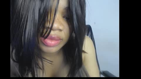 Ella online show from March 17, 8:25 pm