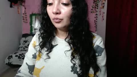 sexy lolas online show from February 25, 5:08 am