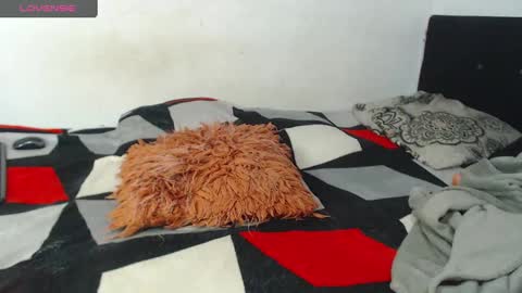 Jhoana online show from December 22, 1:23 am