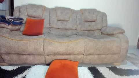 red online show from December 21, 7:53 pm