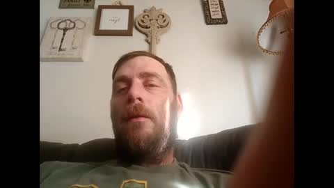 Snapshot of sexy_richy chatting on February 17, 9:10 pm RICHY online show from February 17, 9:10 pm