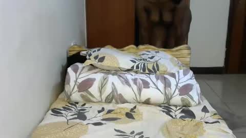 Bantu girl online show from October 24, 5:14 pm