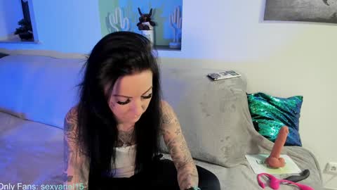 SexyAriel15 online show from December 1, 7:16 pm