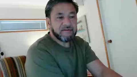 Dee online show from November 14, 1:19 am