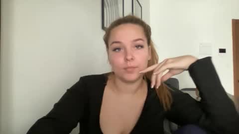 ALAYA  online show from March 3, 8:32 am