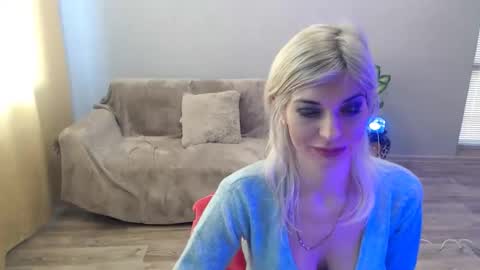 sexybeatriice online show from February 1, 7:38 am