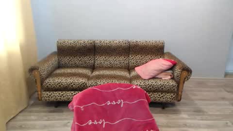 sexybeatriice online show from December 18, 7:36 am