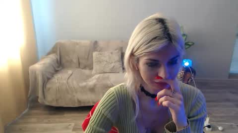 sexybeatriice online show from April 17, 6:49 am