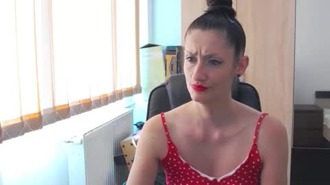SexyBea online show from June 11, 7:06 am