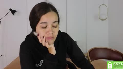 chanell and yina online show from October 21, 1:16 pm