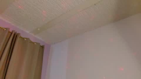 Eva online show from April 25, 6:05 pm