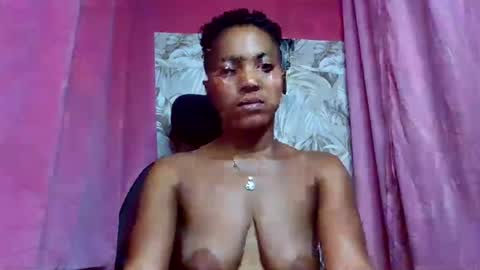 sexydoll32 online show from July 8, 11:30 pm