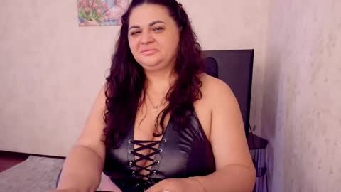 sexydollywoman online show from July 9, 7:01 am