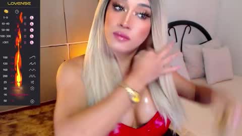 Kelly online show from November 19, 4:12 am