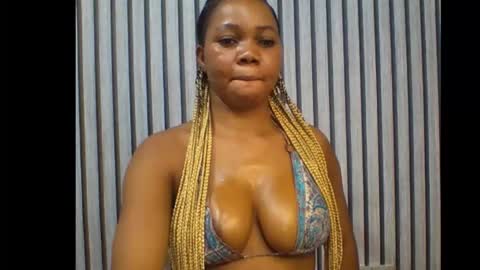 sexyeye368293 online show from October 29, 12:23 am