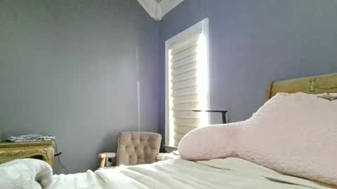 LisaisLuscious online show from June 11, 1:42 pm