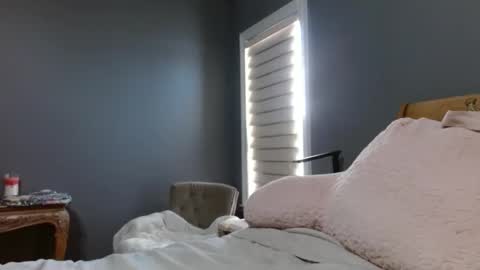 LisaisLuscious online show from March 6, 2:40 pm