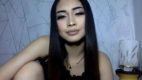 Snapshot of sexygoddessjade chatting on October 23, 8:49 am miss jade so online show from October 23, 8:49 am