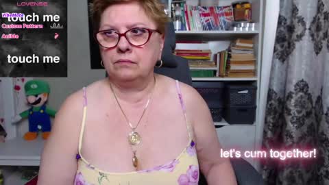 sexylynette4u online show from March 4, 10:35 am