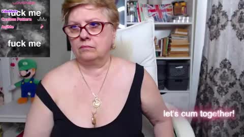 sexylynette4u online show from February 20, 10:48 am