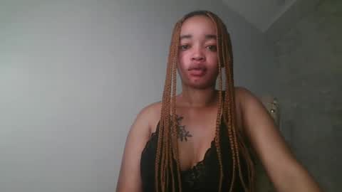 mel online show from February 8, 7:39 pm