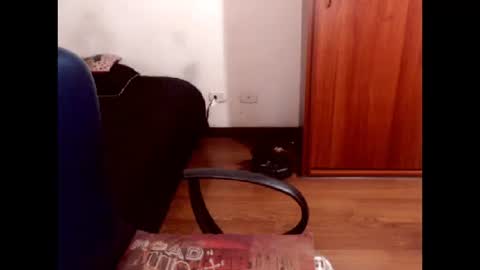 Snapshot of sexymone0618 chatting on January 8, 1:21 am sexymone0618 online show from January 8, 1:21 am