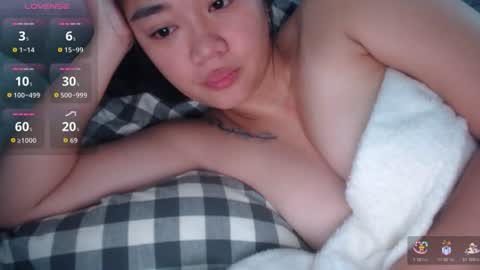 sexypenguin13 online show from July 19, 7:33 am