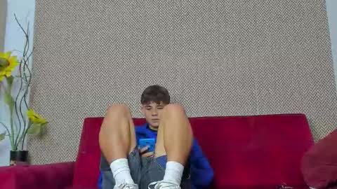 MATIAS-18   THIAHO -18  MAX-19  NICOKALY-19  CAIN-19   MOD ESTEBAN online show from February 19, 7:46 pm