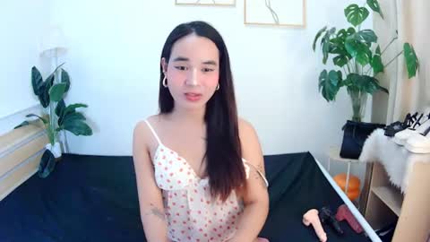 sexytrixie11 online show from July 17, 12:12 am