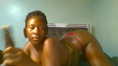 VIVIAN online show from March 11, 3:23 pm