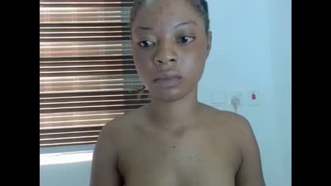 sexyxpeach online show from December 22, 10:00 am