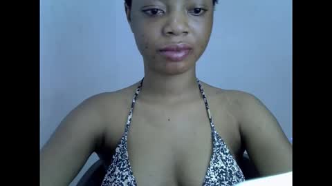 sexyxpeach online show from March 8, 12:00 am