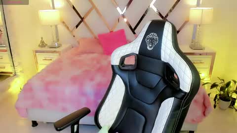 KATY  online show from April 12, 12:09 pm