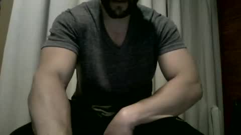 Snapshot of sexyyphilip chatting on September 20, 3:20 am sexyyphilip online show from September 20, 3:20 am