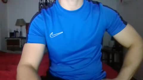 Snapshot of sexyyphilip chatting on October 28, 10:33 pm sexyyphilip online show from October 28, 10:33 pm