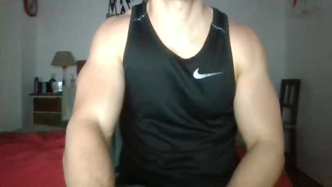 Snapshot of sexyyphilip chatting on September 12, 12:01 am sexyyphilip online show from September 12, 12:01 am