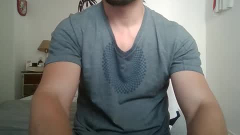 Snapshot of sexyyphilip chatting on October 20, 2:00 pm sexyyphilip online show from October 20, 2:00 pm