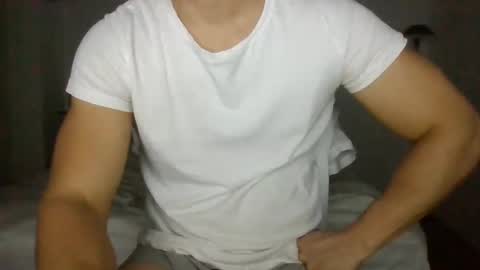 Snapshot of sexyyphilip chatting on February 12, 2:56 am sexyyphilip online show from February 12, 2:56 am