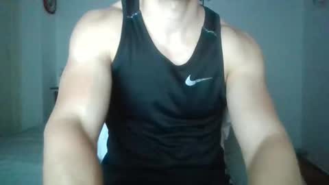 Snapshot of sexyyphilip chatting on October 23, 11:38 pm sexyyphilip online show from October 23, 11:38 pm