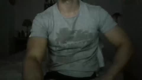 Snapshot of sexyyphilip chatting on February 17, 1:15 am sexyyphilip online show from February 17, 1:15 am