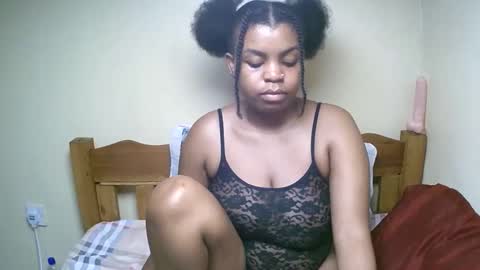 sexyyred_ online show from February 27, 2:26 am