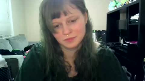 Snapshot of sftpwr chatting on September 15, 1:29 am sftpwr online show from September 15, 1:29 am